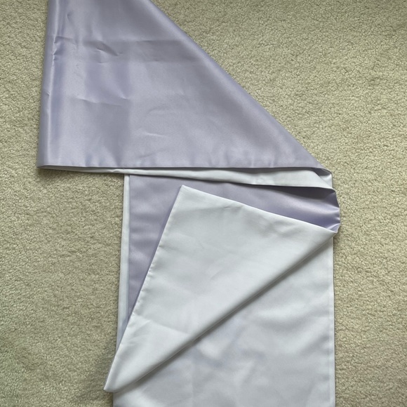 LIKE NEW Embroidered Lavender Prom Dress/Ball Gown - size M - Picture 5 of 7